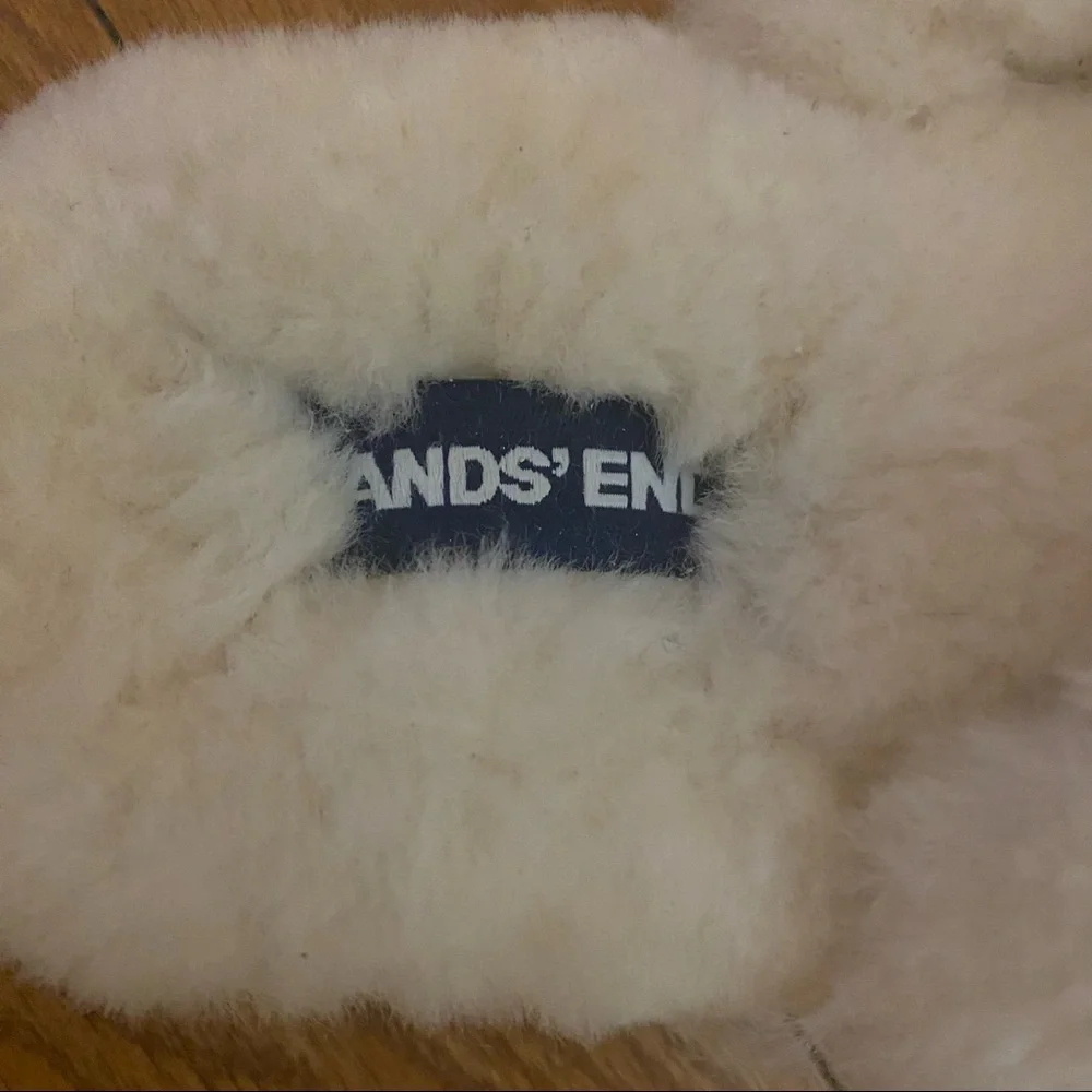 Lands' End Shearling Slippers **NEW** Size 6 - Picture 4 of 5